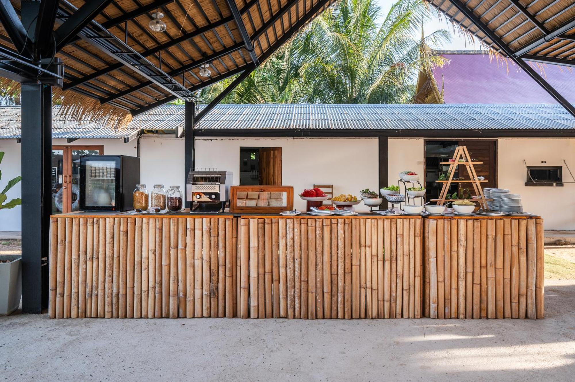 Kokotel Khao Lak Seascape Exterior photo